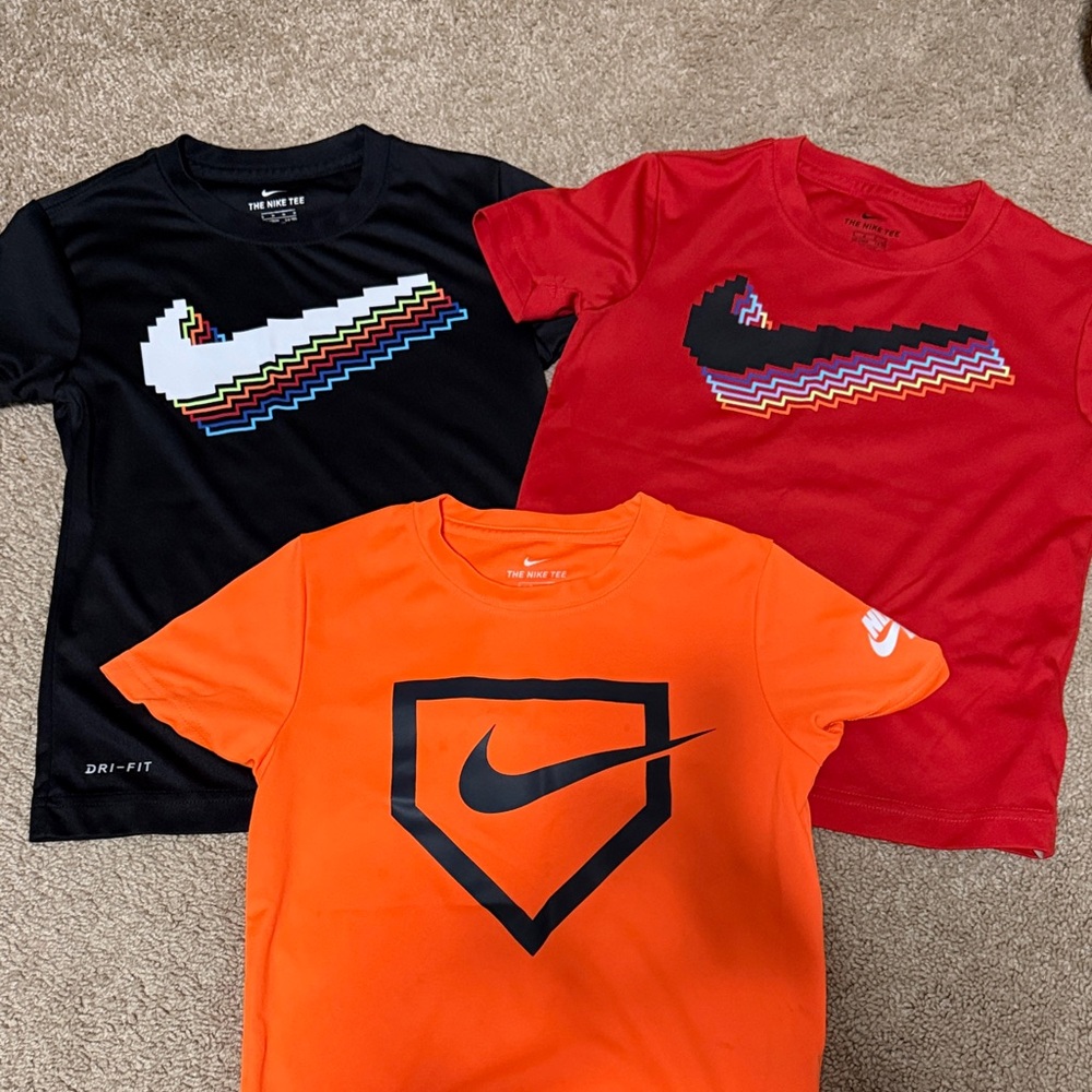 Nike Kids Short-Sleeve Graphic Tee Trio - Black, Red, Orange